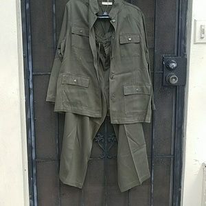 Kate Hill 2 piece army green set
